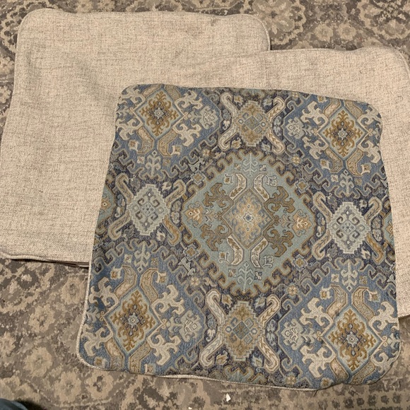 Thèse pillow cases are in very good condition no damage whatsoever - Picture 2 of 7